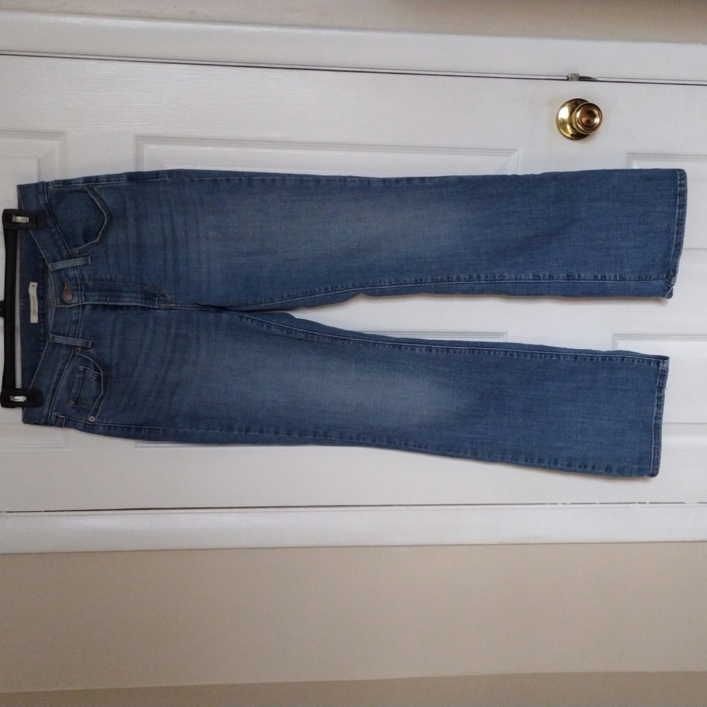 Women's Levis Jeans